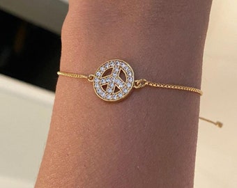 Adjustable Gold Bracelet PEACE symbol in 18k Gold-Filled crafted in Zirconia
