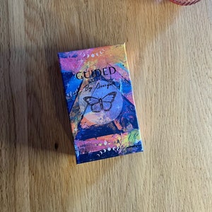 Geführt von Georga Tarot / Orakel Deck - 78 Tarot Karten - Leicht zu Lesen, Indie Tarot Deck mit Schlüsselwörtern