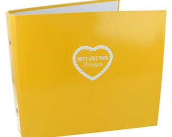 Pretty Little Things- Collector’s Folder / Scheepjes Brand / Crafts Booklet / 23x20cm