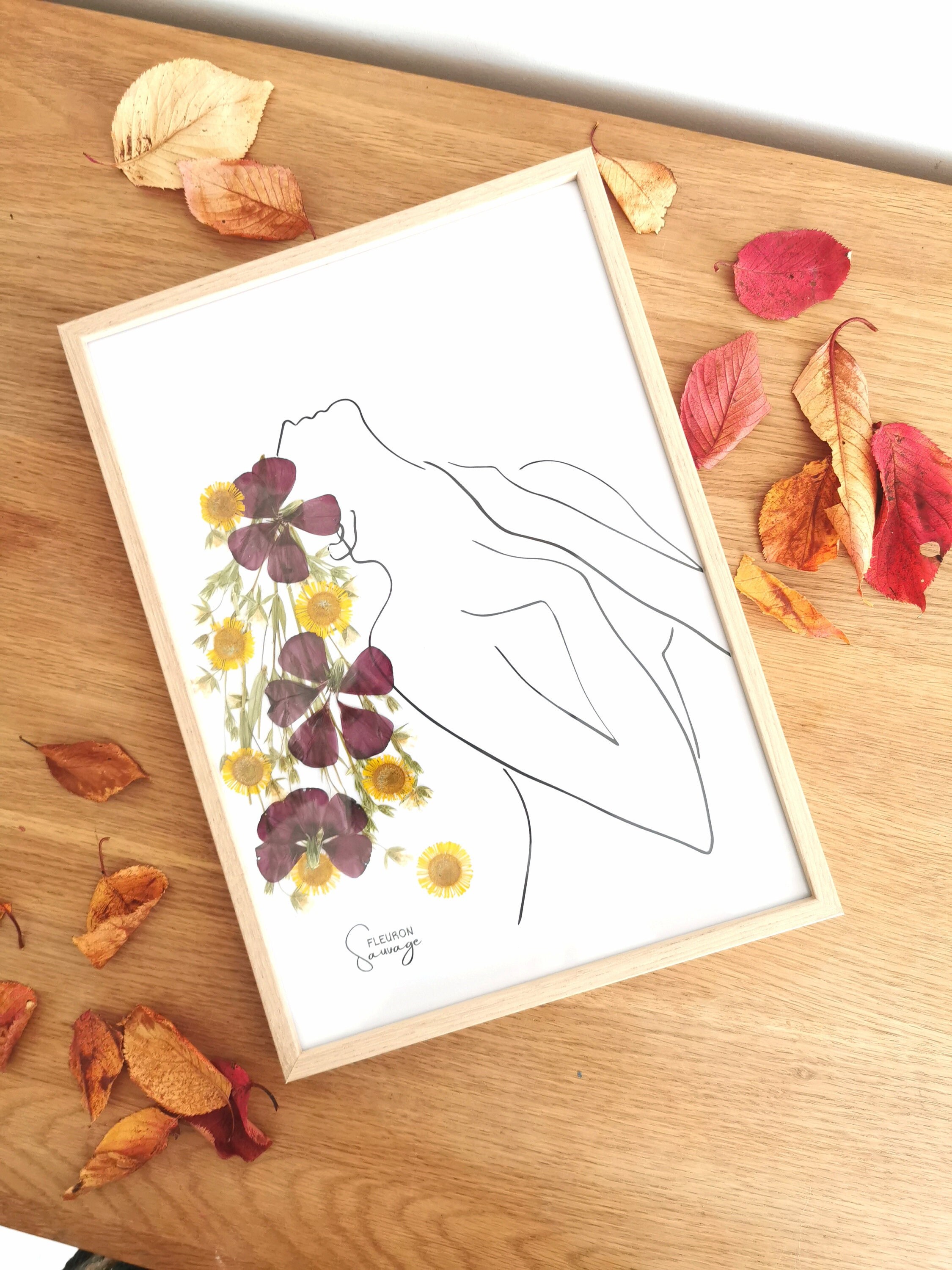 Herbier Décoratif/Portrait Femme & Fleurs Pressées