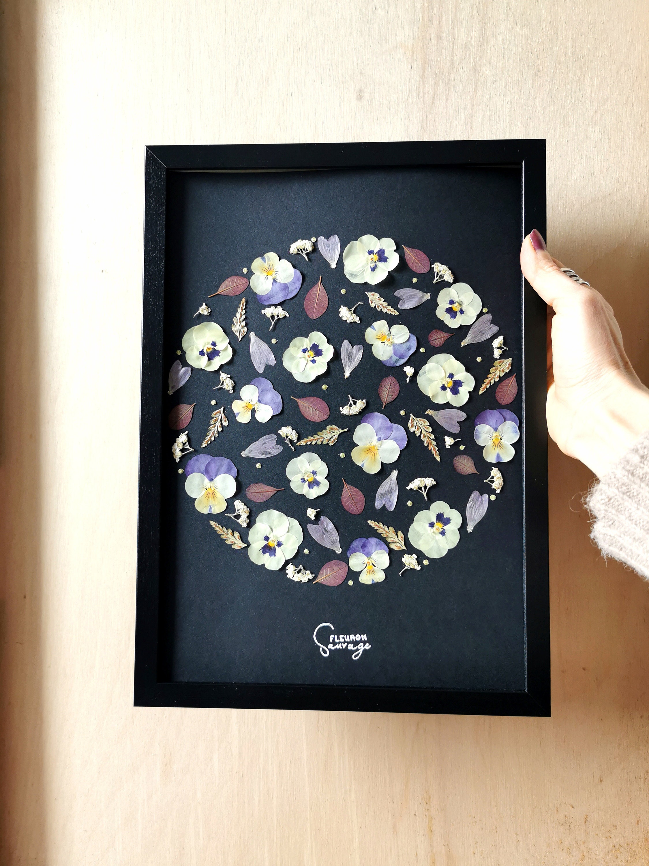 Herbier Rond de Fleurs Pressées/ Cadre Végétal