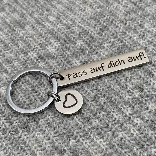 Schlüsselanhänger Pass auf dich auf! - Silber - Glücksbringer Auto Schlüssel - Schutzengel Geschenk Führerschein Geburtstag