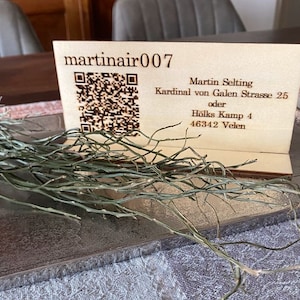 Holzschild mit QR Code contact tracing Lasergravur Speisekarte