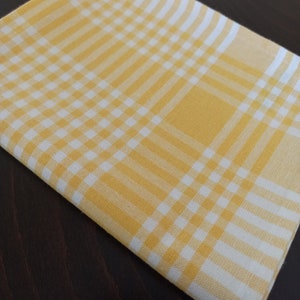 Yellow And White Service Napkins , Kitchel Napkins , Gingham Tea Towel , Beach House , Homespun , Quality Absorbent Tea Towel , Parties Gift