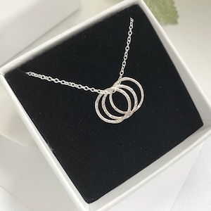Collier du 30e anniversaire - 30e cadeau pour elle - 30e collier - collier 3 bagues - 30e cadeau d’anniversaire