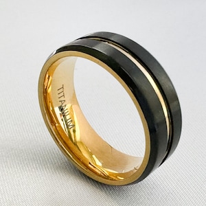 Alliance en titane - bague en titane noir - bague de fiançailles - alliance - bague pour homme - alliance noir et or