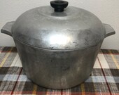 Vintage Wagner Ware Magnalite 6QT Dutch Oven