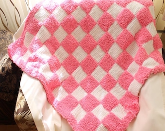 Crochet baby blanket,Pink and White blanket,Cozy and warm blanket,Gift for baby and child,Lunaknit