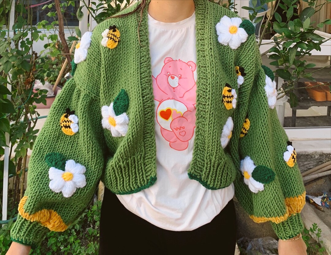 [GRAVER]★SMALL FLOWER BEAR FACE EMBROIDERY KNIT CARDIGAN Small flower bear face smile embroidery knit cardigan