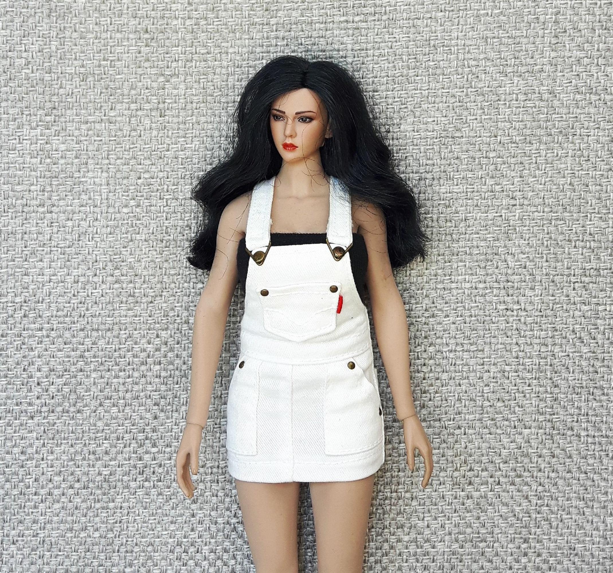 クールガール 何気なく ファイセン Phicen VERYCOOL TBLeague 1/6 