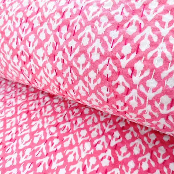 Couette rose indienne artistique Kantha Couvre-lits fait main rose et blanc fait main Kantha coton fait main couette parure de lit