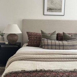 Brown Red Floral Block Print Indian Kantha Quilt, Handmade Cotton Blanket, Beige and Grey Bedding Throw, Indian Boho Bedspread from Jaipur