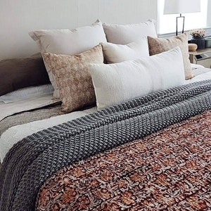 Maroon Floral Kantha Quilt – Handmade Indian Cotton Bedspread, Block Print Blanket, Reversible Lightweight Throw for Boho Decor