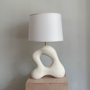 Absart Sculptural Ceramic Table Lamp for Home Decor