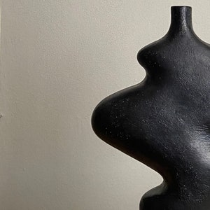 M33 Vase, Schwarze Keramik Vase Bild 8