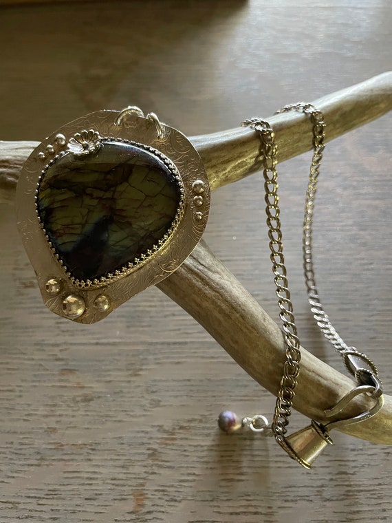 HUGE LABRADORITE HANDMADE Necklace, Heavy 2.30 Ounces