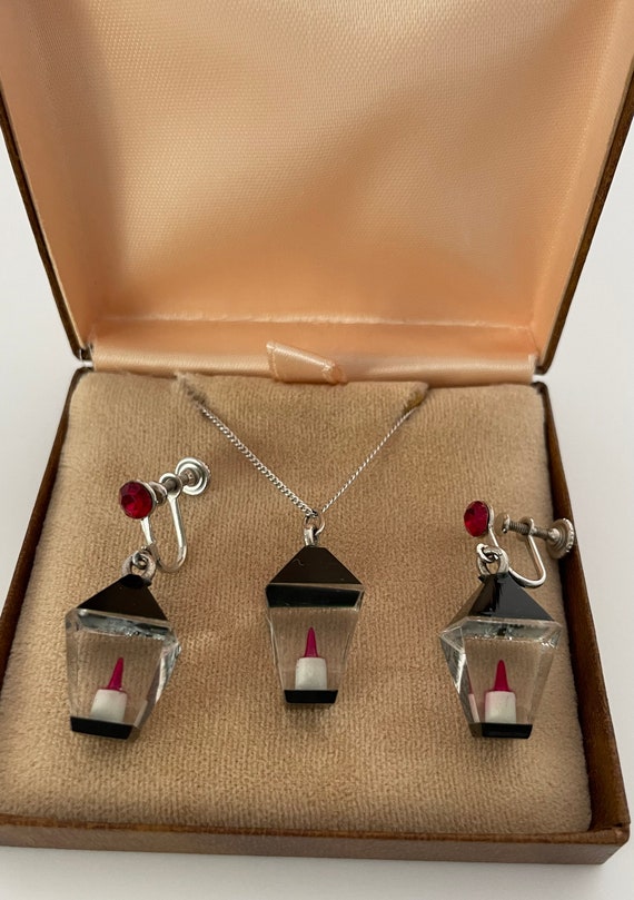 1940s LUCITE LANTERN JEWELRY Set, Earrings and Ne… - image 6