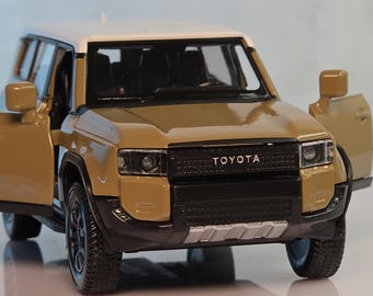 Personalised Toyota Land Cruiser Model Car – Custom Number Plates, Die-Cast Metal (1:36 Scale)
