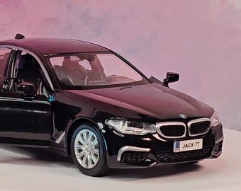 Personalised plates BMW M550i 1:36 Toy Car model – Custom Gift for Kids, Dad, Mum, Uncle & Grandad, Friends