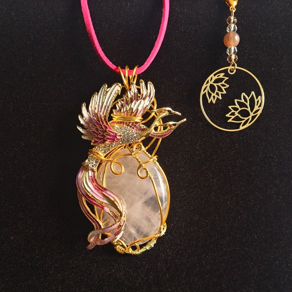 Collier phénix amoureux réalisé avec un quartz rose, pendentif phénix pierre naturelle, collier phénix, bijou fantaisie phénix, bijou oiseau