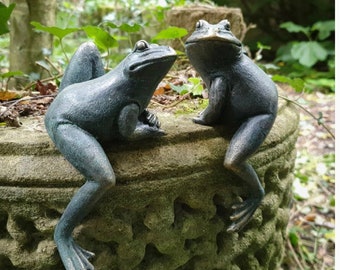Pair Of Bronzed Frogs Pond Garden Patio Ornament Decor Frog Gift Cute Quirky