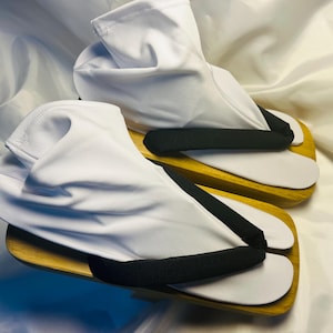 Tengu geta　wooden clogs SIZE 8inch trunk training!! handmade with tabi socks image 5