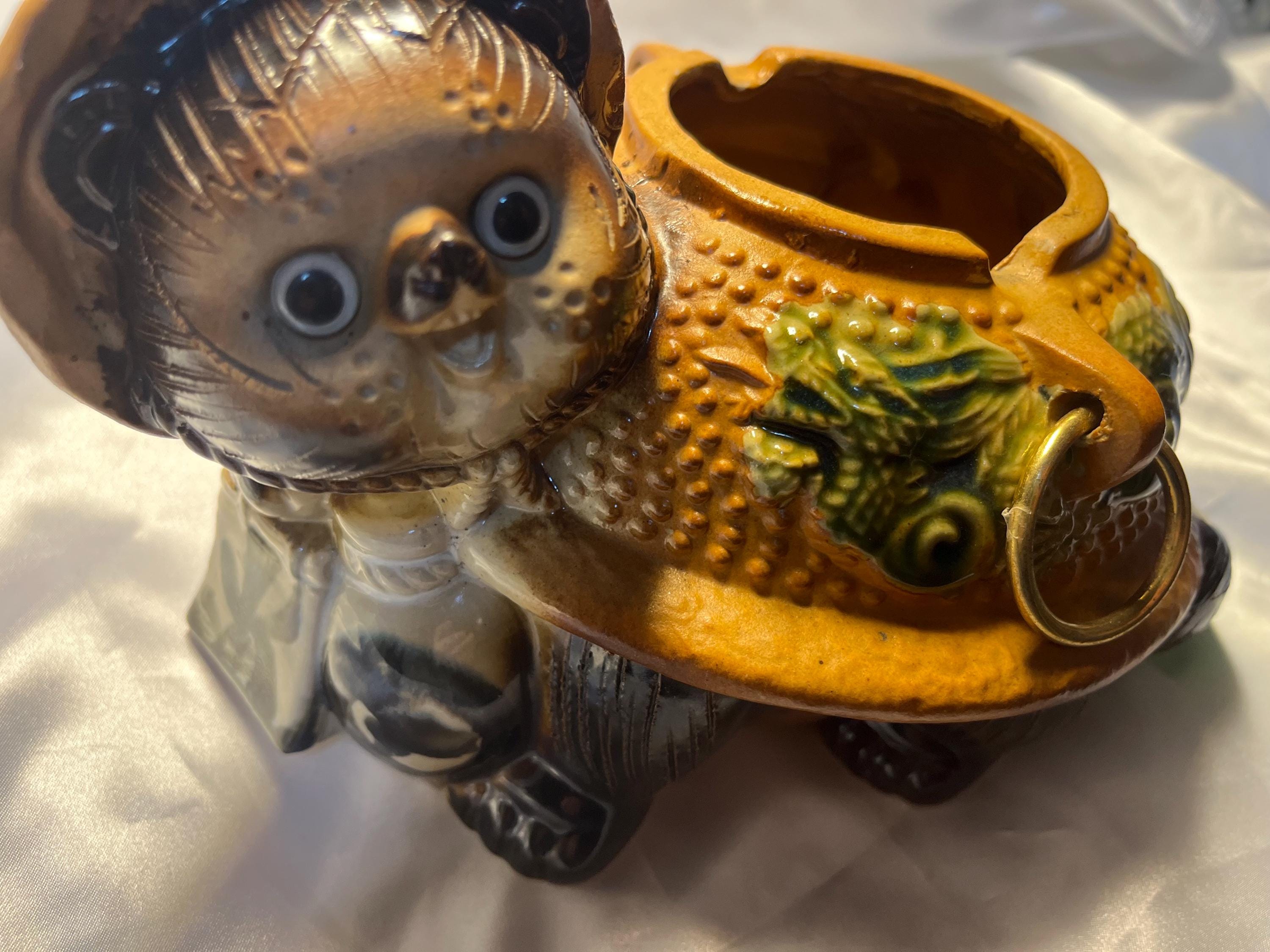 虎　信楽焼　干支物　A tiger  Shigaraki ware . 虎 信楽焼 干支物 A tiger Shigaraki ware . Japanese Shigaraki Ware