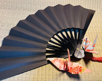 Tessen Japanese Samurai Iron Fan (Black, Large Size 19.7 inch) – With Historical Report on the Samurai