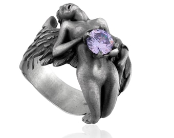 Anillo de amatista Fallen Grace, anillo morado con escultura de ángel, joyería gótica de fantasía para hombre, anillo alado de plata hecho a mano, regalo