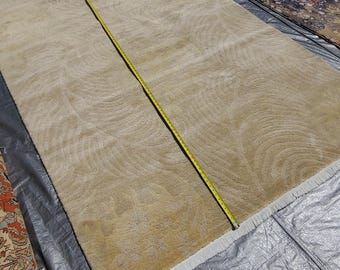 TIBETIAN Hand knotted rug near mint 5'8"x8'9"