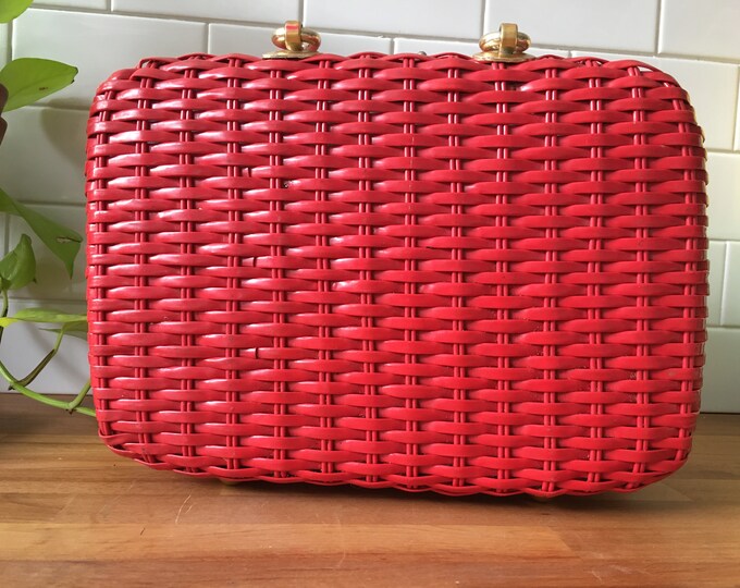 Red Picnic Basket/purse/carrying Case, Red Picnic Purse With Metal