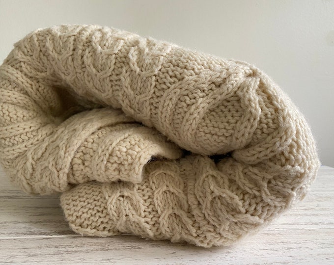 Vintage Cream/winter White Handknitted Acrylic Yarn Blanket W Fringe