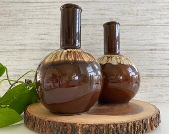 Set of 2 Midcentury Drip-Glaze Tall-Neck Balloon Vases, Pair of 1970s-Era MCM Brown Drip-Glaze Balloon Vases, MCM Stoneware Balloon Vases