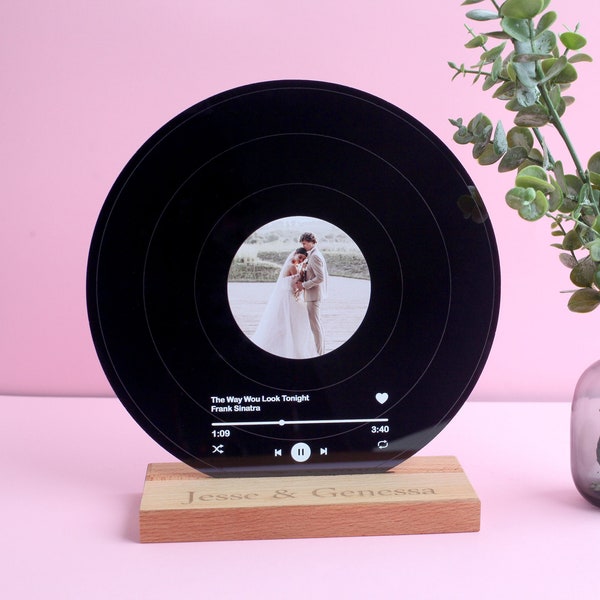 Personalised Record Display - Wedding Couple Print - Mr and Mrs Gift - Husband and Wife Gift - Bride and Groom - Couple Gift - Wedding Gift
