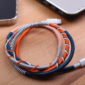 Cavo iPhone personalizzato fatto a mano - Regali per ragazzi adolescenti - Luce con nome - Regalo di Natale per nipote - Regalo per nipote - Regalo per zia