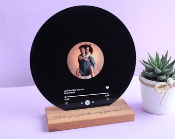 Personalized Record Display - Girlfriend - Boyfriend Gift - Husband Gift  - Gift for Him - Valentines Gift - Couple Gift - Anniversary