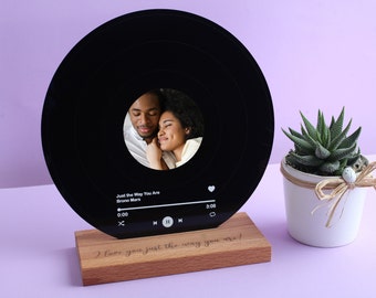 Gepersonaliseerd vinyl met houten standaard - Gepersonaliseerde plaat met uw foto als Valentijnsdagcadeau - Aangepaste liedplaat als jubileumcadeau