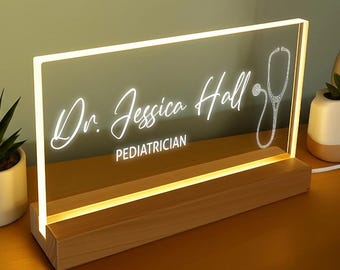 Targhetta personalizzata con nome del pediatra e luce LED, decorazione medica personalizzata, regalo per il dottore, regalo di ringraziamento, regalo di laurea, regalo di commiato