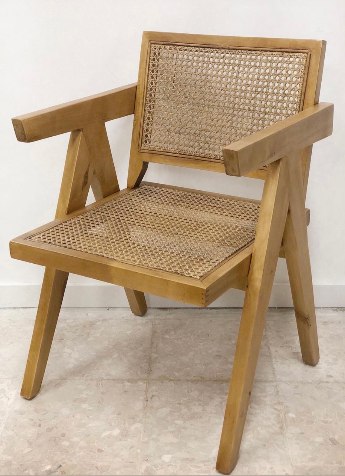 Dining Chair in solid wood and natural rattan inspired by the Etsy