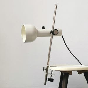 VEB NARVA Leuchtenbau Arnstadt, Tischleuchte, Mod. 3617, DDR Design, 70er, Vintage, Minimal, Lampe