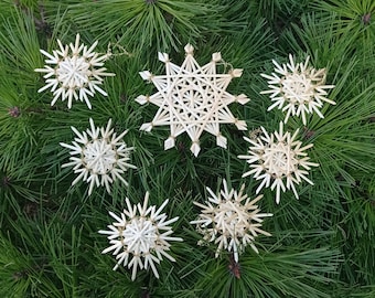 Gold straw star, set of 7 natural handmade snowflakes, swedish Xmas decor, scandinavian holiday windows ornament, Christmas gift.