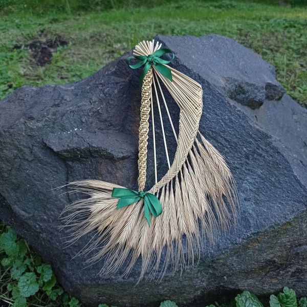 Irish - Celtic harp. Straw decoration. Corn dolly. Handmade gift. Christmas ornaments. Environmentally friendly material.