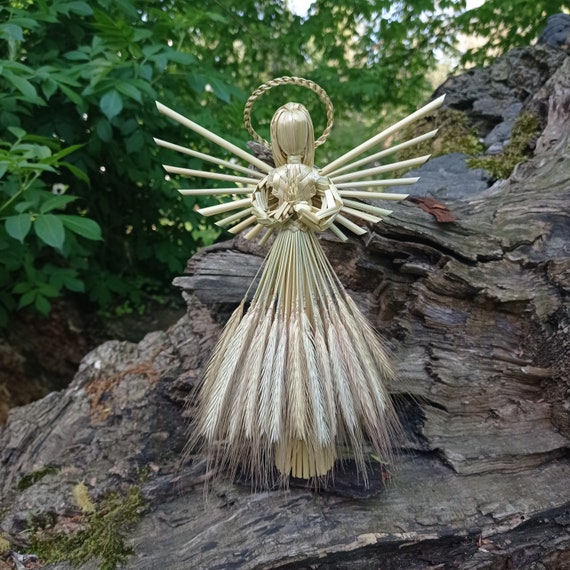 Angel Tree Topper. Straw Ornament. Christmas Tree Top. Bouquet Wheat  Weaving. Figure Guardian Angel. Xmas Decor Natural. Handmade Gift. 