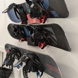 Snowboard Hanger - Wall Organizer