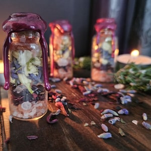 Love Spell Jar – Handcrafted Witchcraft Jar for Romance, Self-Love and Attraction | Witchy Decor and Spiritual Gift