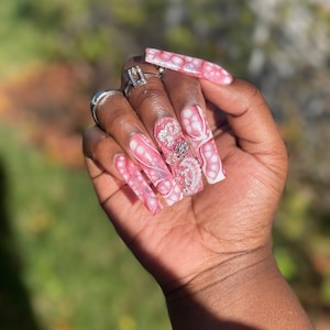 PYNK ALIEN -  Press On Nails: Y2K Barbie Nail Kit included