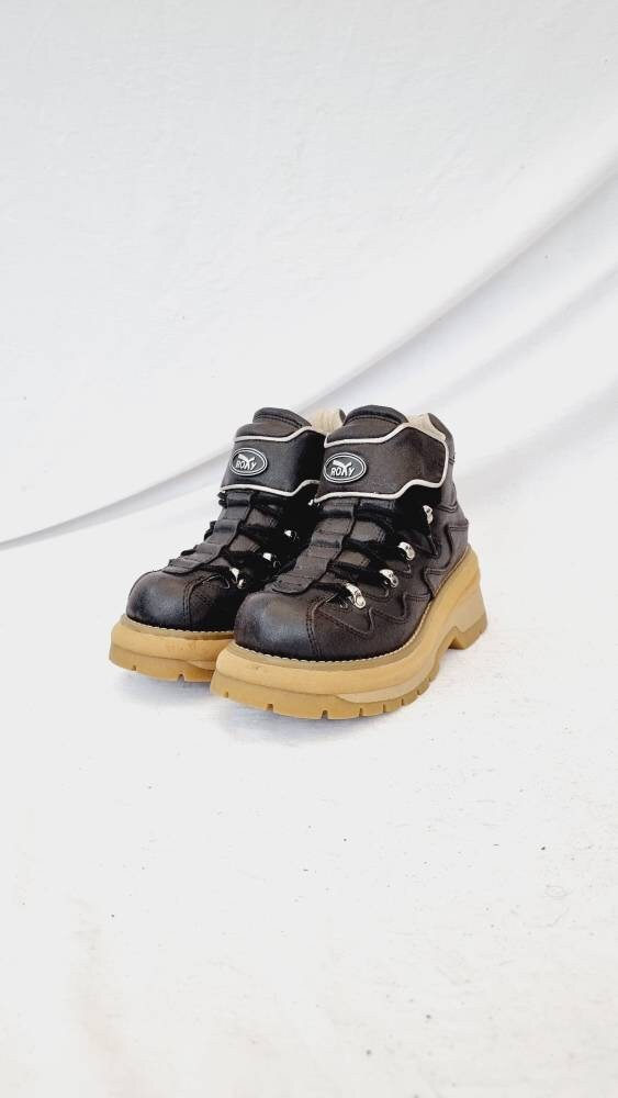 OLD ORDER スニーカー ブラック y2k 24cm 38 レディース OLD ORDER スニーカー ブラック y2k 24cm 38 レディース - メルカリ