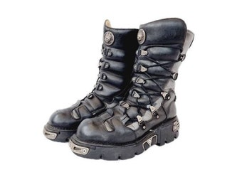 EU 47 / UK 12 New Rock Boots - Black and Silver New Rocks - Vintage Leather Metal Rubber Shoes