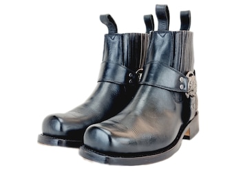 EU 42 / UK 8 New Rock Boots Skull Metal Details Black Silver