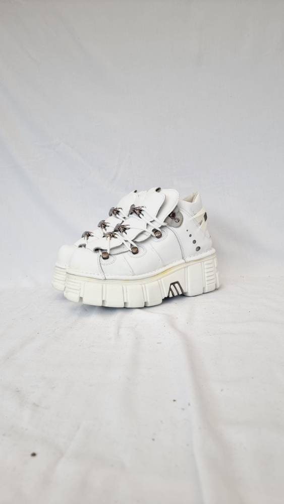 ユッキー EU 40 / UK 7 White New Rock Tower Ankle Boots Kawaii Pastel